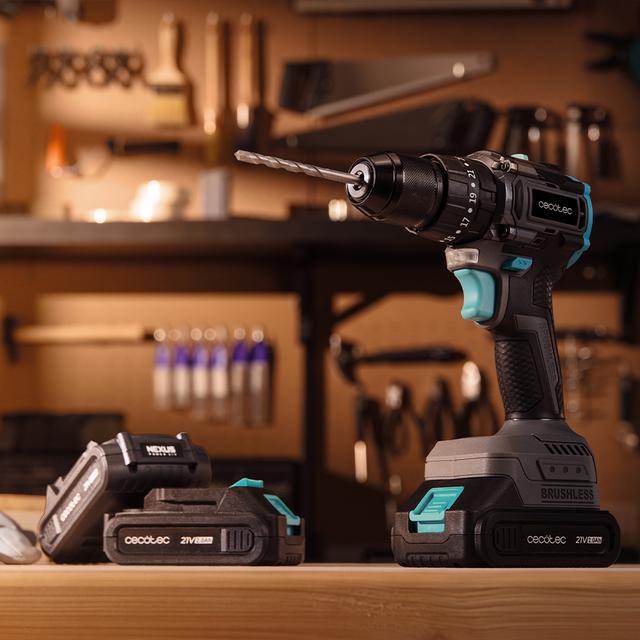 PowerForce 3000 Impact Brushless Taladro percutor y atornillador. Incluye dos baterías 21V 2Ah. Motor sin escobillas, Brushless. Apto para cualquier material, incluso hormigón. Función percutora de hasta 32.000ipm. Velocidad regulable hasta 1.500rpm. Par de apriete de 45Nm regulable en 25+1 niveles. Luz LED. Incluye maletín y accesorios.