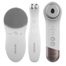 FaceCare SkinRoutine SkinRoutine, die einen Gesichtsreiniger, ein Gerät gegen dunkle Augenringe und ein Lichttherapie-Massagegerät sowie ein Stirnband- und Armband-Set umfasst.
