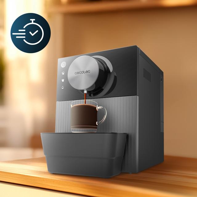 Cremmaet Cube Cafetera superautomática Combina diseño compacto con un rendimiento profesional, ideal para disfrutar de café de alta calidad. Con un solo toque, prepara café como un barista profesional.