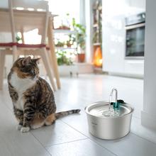 Pumba 3200 Refresh Inox Fontaine automatique pour animaux de compagnie d'une capacité de 3,2 litres, en acier inoxydable, avec design en cascade.