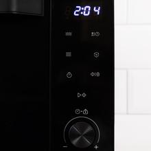 Proclean 6040 Flatbet Door Microondas digital con botones táctiles y knob de 23L y 800W.
