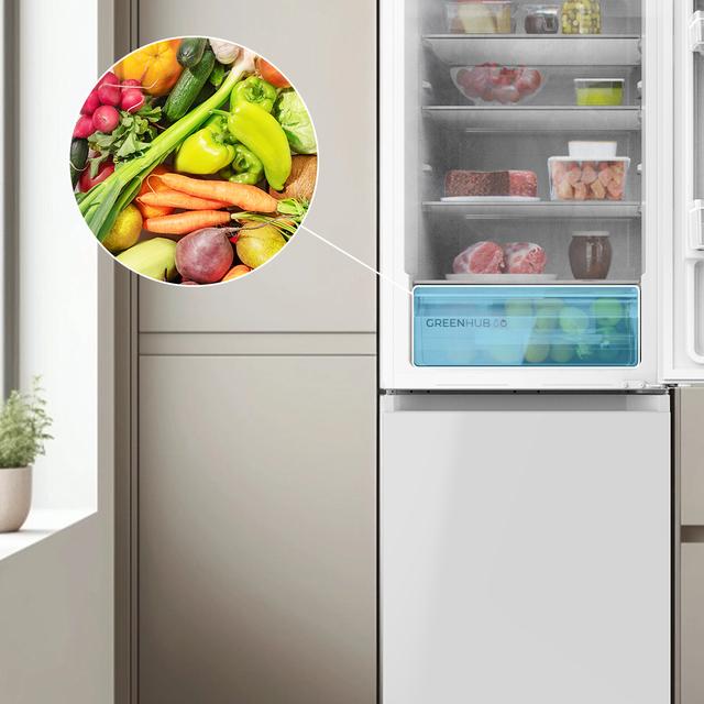 Bolero CoolMarket Combi 296 DF White Frigorífico combi en blanco con función DeFrost de 185x60cm, Volumen de conservación de 296 Litros, Iluminación interior y Cajón para frutas y verduras.