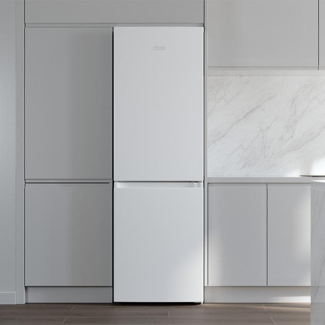 Bolero CoolMarket Combi 296 DF White Frigorífico combi en blanco con función DeFrost de 185x60cm, Volumen de conservación de 296 Litros, Iluminación interior y Cajón para frutas y verduras.