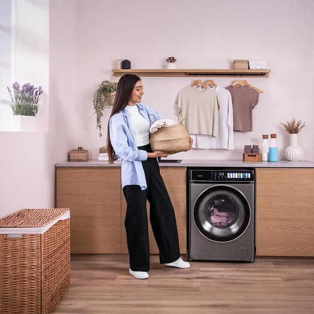 Bolero DressCode 9970 Direct Drive Steel Lavadora de 9 kg color steel y clase A, con motor Direct Drive y  1400 rpm, 11 programas, pantalla FullColor, puerta XXL y función vapor SteamMax, Spa Care, Soil Level, Delay End, My Fav, luz interior, Drum Clean Plus y Stop&Go