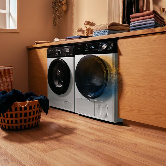 Bolero Dresscode Dry 10350 Secadora bomba de calor blanca con capacidad de 10kg, clase A++, 14 programas con secado automático y funciones Spa Care, Planchado fácil, Pro Care, 4 niveles de intensidad de secado, tambor inox, Delay Start, Stop&Go, KidLock, accesorio para zapatos y Diamond Care