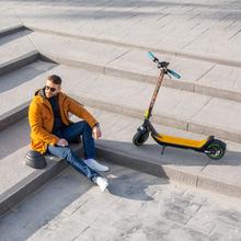 Bongo Serie M30 Connected Coloring Tech Patinete eléctrico con potencia máxima de  700 W y S-Driving System. Con autonomía de hasta 30 km. Certificado por la DGT.