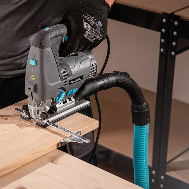 MultiCut 8000 Vision Scie sauteuse avec une puissance de 800 W. Coupe pendulaire. Semelle en fonte d'aluminium et mandrin sans clé. Guide laser et lumière LED. Câble de 2 mètres. Inclus : guide-règle et 8 lames.