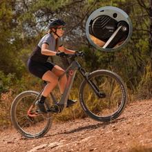 XC ErosPro Large – Bicicleta eléctrica de montaña con ruedas de 29”, batería LG integrada de 500 Wh, autonomía de hasta 100 km, suspensión delantera y frenos hidráulicos Shimano MT200. Diseñada para uso MTB, ofrece estabilidad, control y eficiencia en recorridos por caminos y terrenos irregulares.