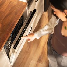 Bolero Aguazero 6620 Full-BI Lave-vaisselle Bolero encastrable de 60 cm avec capacité pour 15 couverts, classe C, 8 programmes, moteur Inverter, écran FullColor, Smart Wash, UV Light, Turbo Dry+, AutoClean, Demi-charge, Dual Zone Wash, Delay Start, ChildLock, deux paniers et tiroir à couverts