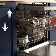 Bolero Aguazero 6900 Inox Lave-vaisselle inox avec capacité pour 15 couverts, classe énergétique A, finition similicuir, écran FullColor XXL, moteur Inverter Plus, 8 programmes, fonction UV Hygiene, ouverture automatique et séchage Turbo Dry+, Dual Zone Wash, panier réglable, demi-charge, Machine Care, Delay Start, tiroir à couverts et ChildLock.