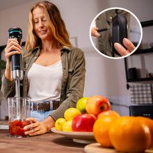 BlendGo Hand Batidora de mano con batería, indicadores luminosos, protección avanzada y accesorios para una experiencia de cocina superior.