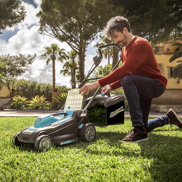 Terrenator 360 Flex Z Cortacésped cable con 1500W. Ancho de corte 36cm. Cambio de altura sistema Z-Tech. 3in1 con mulching. Ruedas trraseras XL. Seguridad con tecnología BeltDrive.