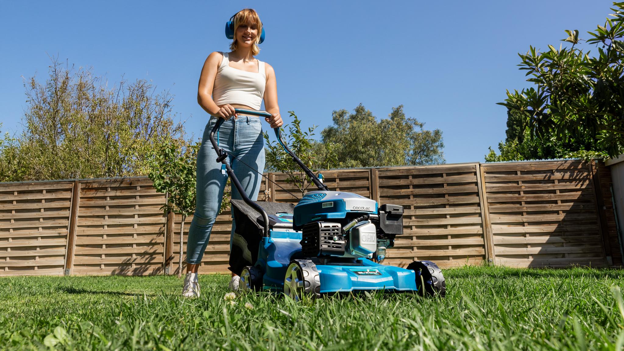 Motore da 127 cc, 2,1 kW e 2,8 CV.