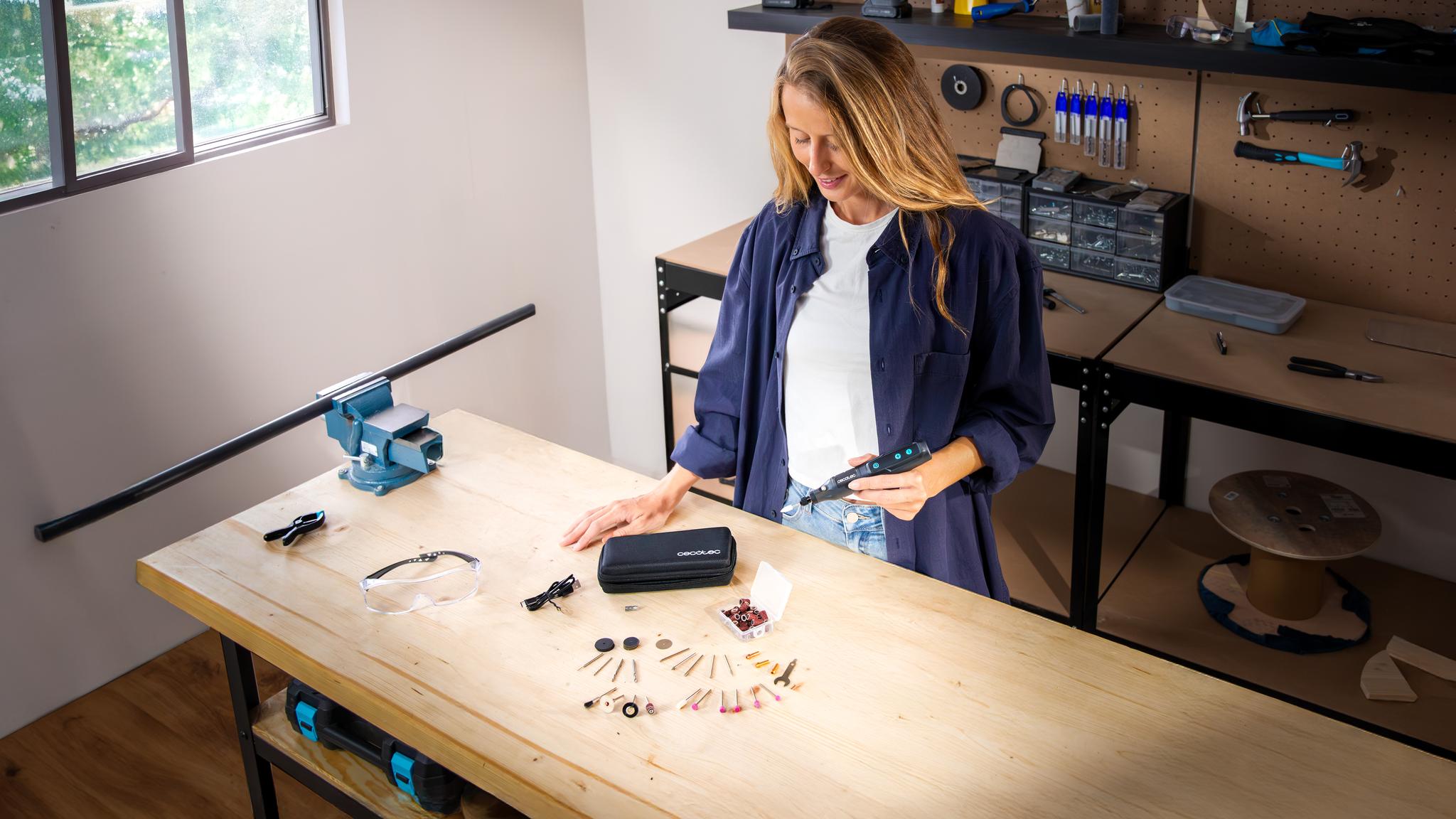 Multiherramienta rotativa a batería Multihand One Detail