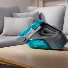 Conga MotorHand Carpet&Spot Clean 2000 Limpiatapicerías de mano inalámbrico. Cepillo motorizado para desincrustar la suciedad. Potencia de 90 W. Spray pulverizador. 25 minutos de autonomía. Depósito de agua limpia de 220 ml y depósito de agua sucia de 200 ml.