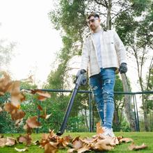 AirForce 2120 FreeMove Soplador multifunción con batería 21V. Velocidad hasta 200km/h. Incluye accesorios para aspirar e inflar. Incluye tubos de largo y corto alcance.