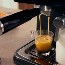 Power Espresso Touch ColdBrew Latte Cafetera semiautomática con sistema Coldbrew, pantalla táctil y depósito de leche.
