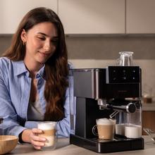 Power Espresso ColdBrew Latte Dark Cafetera semiautomática con sistema Coldbrew, pantalla táctil y depósito de leche.