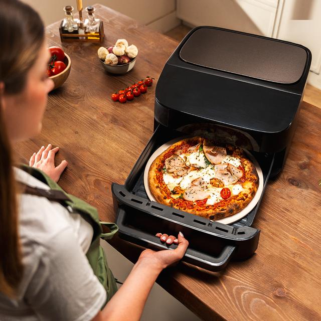 Pizza&Fry 7000 Horno eléctrico para pizza de 7L con pantalla táctil, programas versátiles, temperatura ajustable y piedra para pizza.