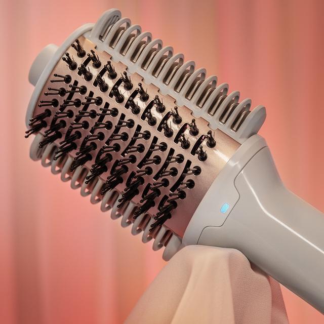 Air DryBold Cepillo de aire con placas calefactoras, 1200W, Seca, Alisa, Moldea, Da Volumen y Desenreda, Generador de Iones, Temperaturas Controladas para Cabello Húmedo y Seco, 3 Modos de Uso, Punta Fría para Moldeado Cómodo