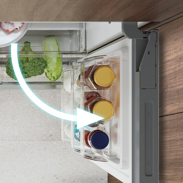 Bolero CoolMarket Combi 335 Dark E Frigorífico combi inox oscuro de libre instalación, 195,3cm alto por 59,5cm ancho, Capacidad 333L, No Frost, Compresor Inverter Plus, Cajón temperatura variable Fresh Flex, Cajón con control de humedad,  Multi AirFlow, Fast Cooling y Fast Freezing, Luz Led, Apertura 90º,  Control electrónico, Puerta Reversible, Estantes de cristal y Clase E.