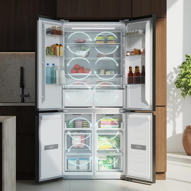 Bolero CoolMarket 4D 456 SBI Dark E Frigorífico 4 Puertas, Semi-Integrable, Ventilación frontal, MetalFlexCooling, Zona convertible (frigorífico-congelador), NoFrost, Esterilización por iones, Extra Capacidad Max Inside 456 Litros, Compresor Inverter Silencioso 35dB, Funciones SuperCool y SuperFreeze, Modo Vacaciones, Display