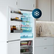 Bolero CoolMarket Combi 409 White C Weißer Kombikühlschrank, Klasse C, MAX INSIDE mit VIP-Technologie, Cool Matrix, Schublade mit variabler 6-Temperatur-Einstellung und Feuchtigkeitskontrolle, Total No Frost, Inverter Plus-Kompressor, Multi AirFlow, 409 l, 185 x 59,5 cm, Schnellkühl- und Schnellgefrierfunktionen, Smart-Modus, Green HUB XL, Außendisplay, Türen wechselbar, Flaschenregal und Glasablagen.