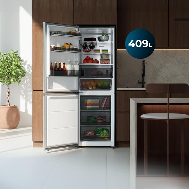 Bolero CoolMarket Combi 409 Inox C Frigorífico Combi Inox, Clase C, MAX INSIDE con VIP tech, Cool Matrix, Cajón Variable 6 temperaturas con control de humedad, Total No Frost, Compresor Inverter Plus, Multi AirFlow, 409 L, 185x59,5cm, Funciones Fast Cooling y Fast Freezing, Modo Smart, Green HUB XL, Display Exterior, Puertas Reversibles, Botellero y Bandejas Cristal.