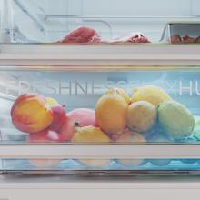 Bolero CoolMarket Combi 456 Inox E Kombi-Kühlschrank aus Inox, MAX INSIDE mit VIP-Technologie, Cool Matrix, Schublade mit variabler 6-Temperaturen-Steuerung und Feuchtigkeitskontrolle, Total No Frost, Inverter Plus-Kompressor, Multi AirFlow, 456 l, 201 x 59,5 cm, Schnellkühl- und Schnellgefrierfunktionen, Smart-Modus, Green HUB XL, Außendisplay, Türen wechselbar, Flaschenregal, Glasböden und Klasse E.