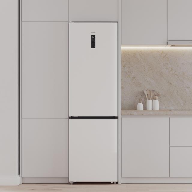 Bolero CoolMarket Combi 456 White Glass C Frigorífico Combi Cristal Blanco, Clase C, MAX INSIDE con VIP tech, Cool Matrix, Cajón Variable 6 temperaturas con control de humedad, Total No Frost, Compresor Inverter Plus, Multi AirFlow, 456 L, 201x59,5cm Funciones Fast Cooling y Fast Freezing, Modo Smart, Green HUB XL, Display Exterior, Puertas Reversibles, Botellero y Bandejas Cristal.