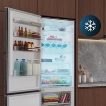 Bolero CoolMarket Combi 456 Black Glass C Kombikühlschrank aus schwarzem Glas, Klasse C, MAX INSIDE mit VIP-Technologie, Cool Matrix, Schublade mit variabler 6-Temperaturen-Einstellung und Feuchtigkeitskontrolle, Total No Frost, Inverter Plus-Kompressor, Multi AirFlow, 456 l, 201 x 59,5 cm, Schnellkühl- und Schnellgefrierfunktionen, Smart-Modus, Green HUB XL, Außendisplay, Türen umkehrbar, Flaschenregal und Glastabletts.