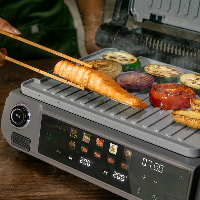 Rock'nGrill 2000 Smash PerfectCook Griglia elettrica da 2000 W con tecnologia Smokeless, che regola il tempo e la temperatura in funzione della modalità e il punto di cottura selezionati, piastre estraibili con rivestimento RockStone lavabili in lavastoviglie e apertura 180º.