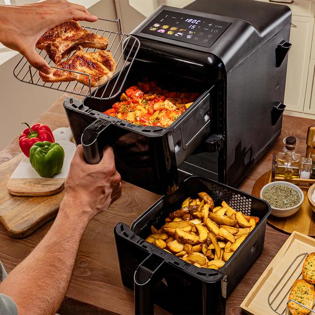 Cecofry DuoLevel 12000 Window Friteuse à air de 12 litres avec fenêtres, paniers superposés de 6 litres chacun, puissance de 2900 W, contrôle tactile et 10 programmes préréglés pour une cuisson rapide et saine.