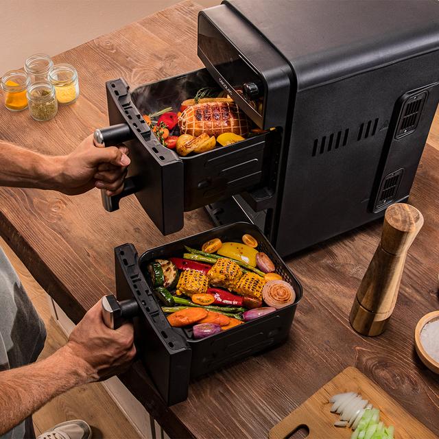Cecofry DuoLevel 10000 Freidora de aire de 10L con cubetas superpuestas de 5L, 2400 W de potencia, control táctil, y 6 programas preconfigurados para una cocción rápida y saludable.