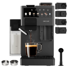 Freestyle Grind & Latte Macchina da caffè a capsule con macinacaffè e serbatoio per il latte.