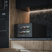 Bolero GrandSommelier 800H CoolCrystal Vinoteca Termoeléctrica Horizontal, Capacidad 8 Botellas, Silenciosa 35dB, Temperatura 8 a 18ºC, Humedad 50%-80%, Estantes Metálicos, Control Táctil, Clase E, Luz LED, Negra