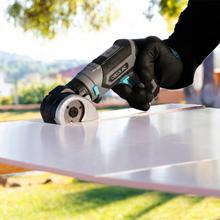 PowerGyro 3500 Total Set Atornillador a batería 4V 1500mAh. Inlcuye 4 cabezales para todo tipo de proyectos. Velocidad 200rpm. Luz LED integrada. Incluye un maletín y diferentes accesorios.