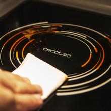 FlatPro 2500 Touch Microondas comercial con botones táctiles de 25L y 1000 W.