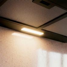 Bolero Flux PM 604000 Black A Campana Extractora Piramidal 60cm de ancho, acabado negro pintado, Motor DC, Eficiencia energética Clase A, 382,5 m³/h, Luz LED y Filtros de Carbono Incluidos