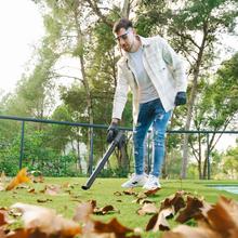 AirForce 720 Soplador de cable con 700W de potencia. Libertad de movimiento, cable 3m. Multifunción con múltiples accesorios. Máxima versatilidad.