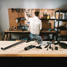 AirForce 720 Soplador de cable con 700W de potencia. Libertad de movimiento, cable 3m. Multifunción con múltiples accesorios. Máxima versatilidad.