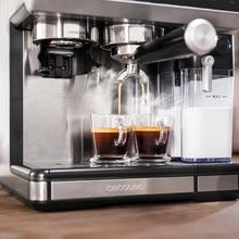 Power Espresso 20 Barista Grind & Latte Macchina del caffè Espresso Barista con macinacaffè e serbatoio del latte.