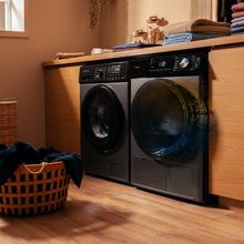 Bolero DressCode Dry 10355 Steel Secadora bomba de calor steel con capacidad de 10kg, clase E (Equivalente a clase A++), 14 programas con secado automático y funciones Spa Care, Planchado fácil, Pro Care, 4 niveles de intensidad de secado, tambor inox y Diamond Care, Delay Start, Stop&Go, KidLock y accesorio para zapatos