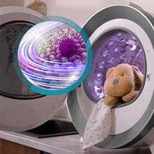 Bolero DressCode Dry 3600V Silver Secadora compacta de evacuación blanca de 3 kg de capacidad, detalle gris cromado, pantalla con iconos a color, 12 programas, secado automático, función vapor y UV Care, tambor Inox con giro bidireccional y sistema antiarrugas Anti-Wrinkle Motion, accesorio para zapatos y funciones Delay Start, KidLock, Modo Refresh.