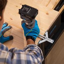 MultiShape 2000 Liberty Fresadora 21V 4Ah. Motor sin escobillas. Incluye 5 fresas y cabezales de diferentes tamaños. Velocidad y profundidad regulable. Incluye tope paralelo.