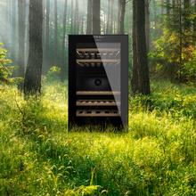 Bolero GrandSommelier Duo 52000 Black Vinoteca libre instalación con cristal negro, Doble zona temperatura 5ºC a 20ºC, Capacidad 52 Botellas, Dimensiones 84x59,5cm, Iluminación LED, Compresor integrado, Display LED Interior, Funcionamiento silencioso, 5 Estantes madera.