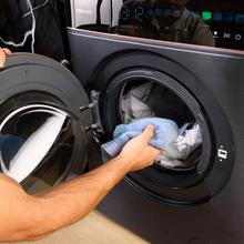 Bolero Wash&Dry 85900 Inverter Acero Lavadora secadora steel de 8/5 kg de capacidad, clase A, motor Inverter Plus y 1400 rpm, con 11 programas, pantalla FullColor 10,3", SteamMax, secado automático, Sanitize, funciones inteligentes OnSmart y Fuzzy Logic, Smooth Wash, Stop&Go, Delay Start, Drum Clean Plus y goma antibacteriana