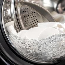 Bolero Wash&Dry 106950 Autodose Inverter 3D Titanium Lavadora secadora Autodosis de carga frontal steel de 10/6 kg de capacidad, 1400 rpm y clase A, con diseño Core Matrix Screen 9,2" y Core Body, 13 programas y Motor Inverter Plus, SteamMax, secado automático, Sanitize, OnSmart, Fuzzy Logic, Smooth Wash, puerta XXL y luz interior.