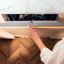 Bolero Aguazero 8700 Full-BI Connected Lavavajillas integrable 60 cm, 16 cubiertos, clase B, motor Inverter Plus Duo, 10 programas, Panel Touch, SlidePrecision Pro 90, WiFi, Smart Voice Control, Smart Knock Dual Control, Smart Wash, Steam Wash, Extra Hygiene, AutoClean, Turbo Dry+, Super Dry, FloorView Light, Splash 360, Dual Zone Wash, Save+, Half Load, Silent Wash, Delay Start, Extra Rapid y bandeja superior ajustable y bandeja especial para cubiertos
