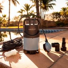 Neptunus 400 Dark Pompe d'évacuation de 400 W. Jusqu’à 8.000 l/h. Hauteur maximale de pompage de 5,5 m et profondeur de 7 m. Interrupteur-flotteur. IPX8. Câble de 10 m et corde en nylon de 8 m.